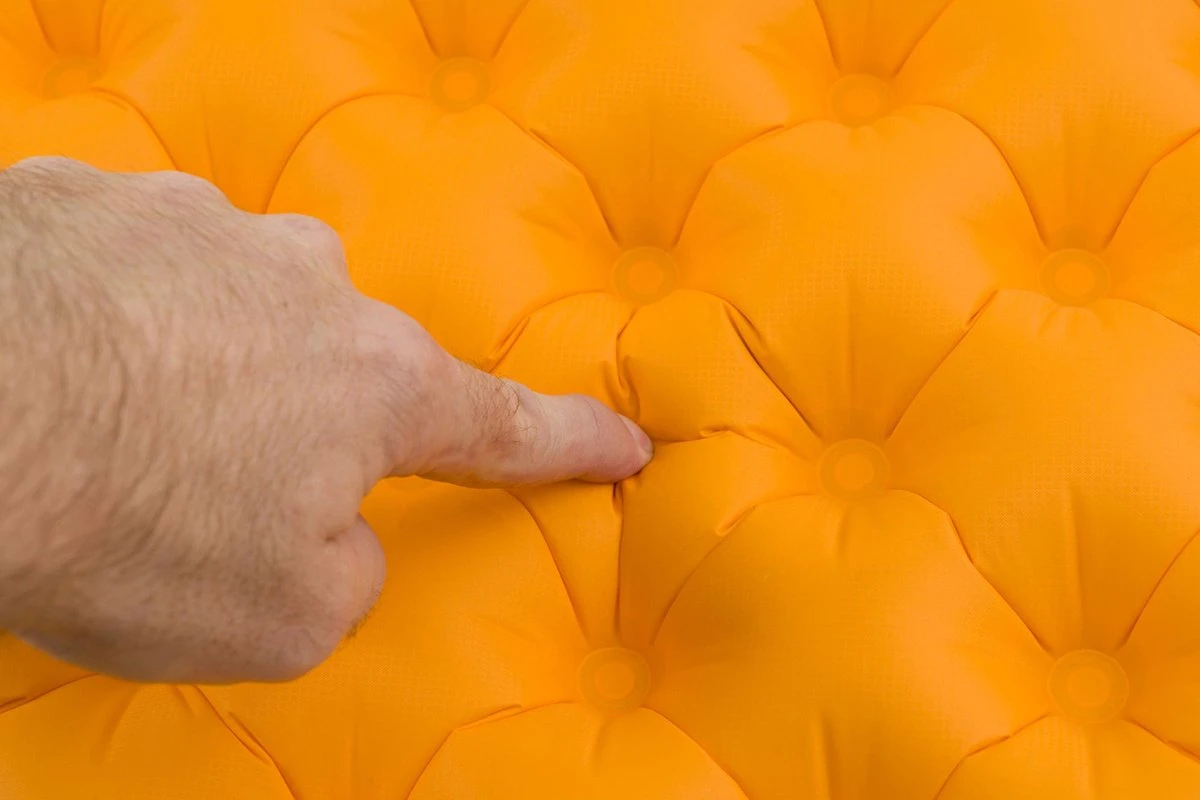 Sea To Summit UltraLight Insulated Regular Opblaasbare Slaapmat - 5cm - 480g - Oranje - Afbeelding 20